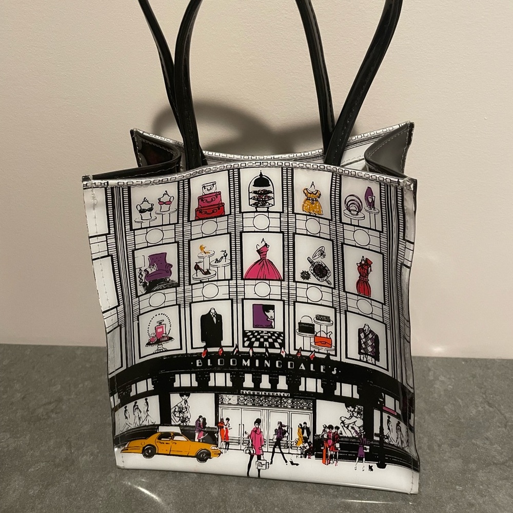 Bloomingdales lunch bag